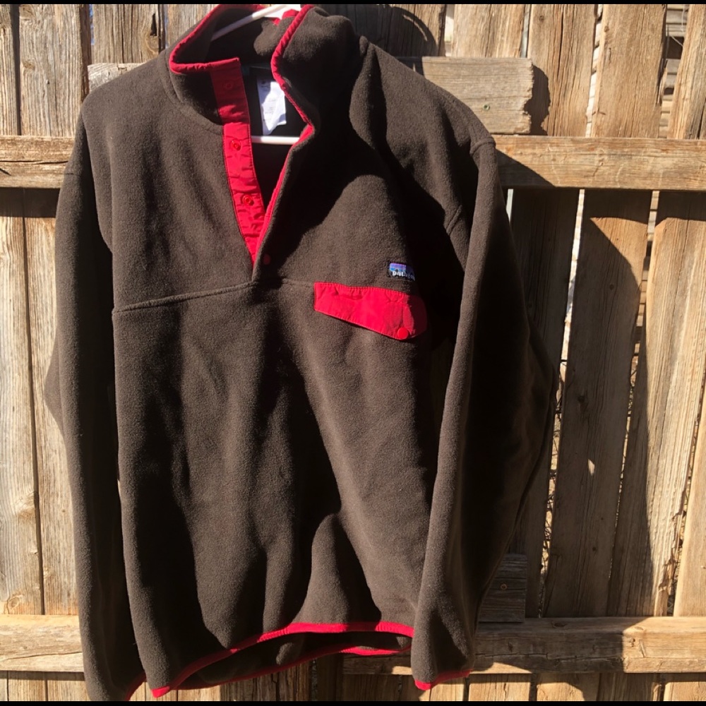 Patagonia Synchilla brown with red
